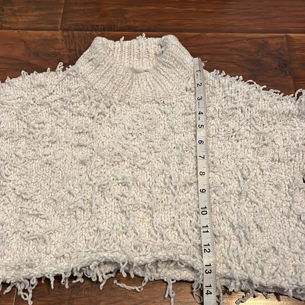 Urban Outfitters Off White Shaggy Cropped Mock Neck Pullover Sweater Boho - Picture 6 of 9